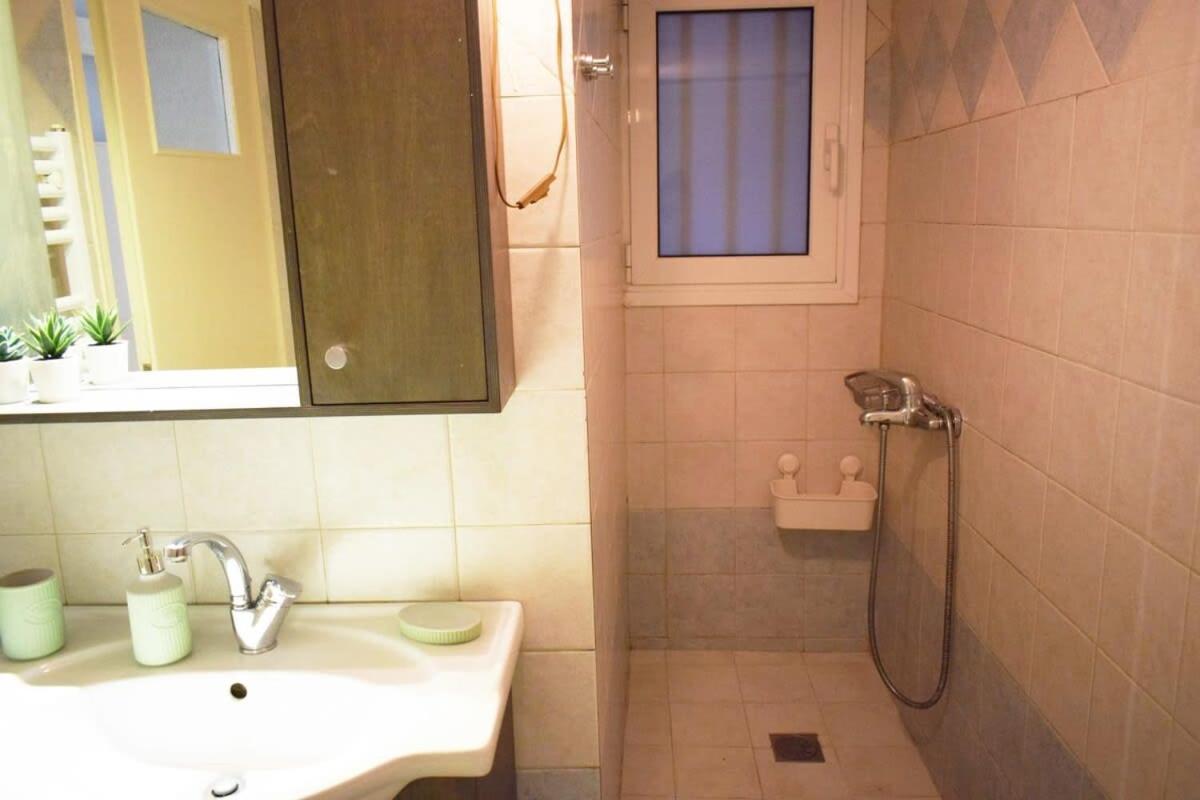 Stylish Apt In The Historic Heart Of The City Athen Eksteriør bilde